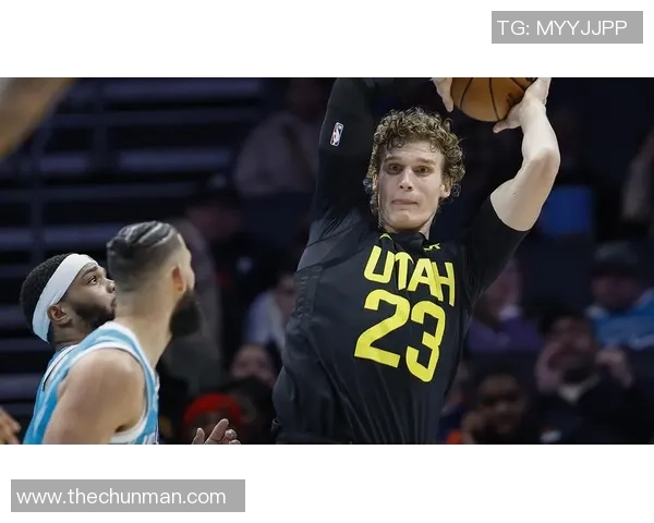 黄蜂与爵士历史交锋回顾及战绩分析探讨